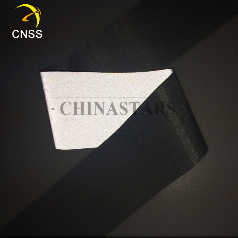 服装用高亮化纤拼搏中国布 