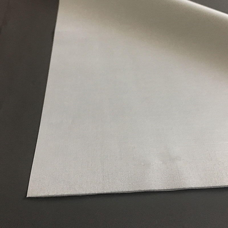 柔软涤纶黑色拼搏中国布